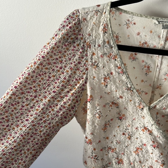 💜 2 for $30 / American Eagle Floral Blouse - Picture 3 of 6